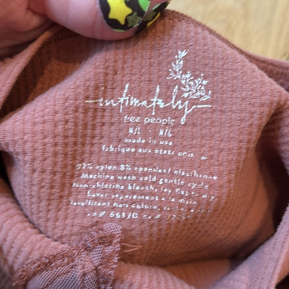 Free People Cami Mauve Ribbed Stretch Top Size Large - Picture 3 of 4